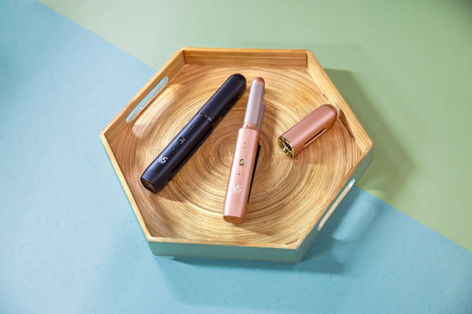 Style On-the-Go: Why the Vidal Sassoon Mini 2-in-1 Styler is a Travel Essential