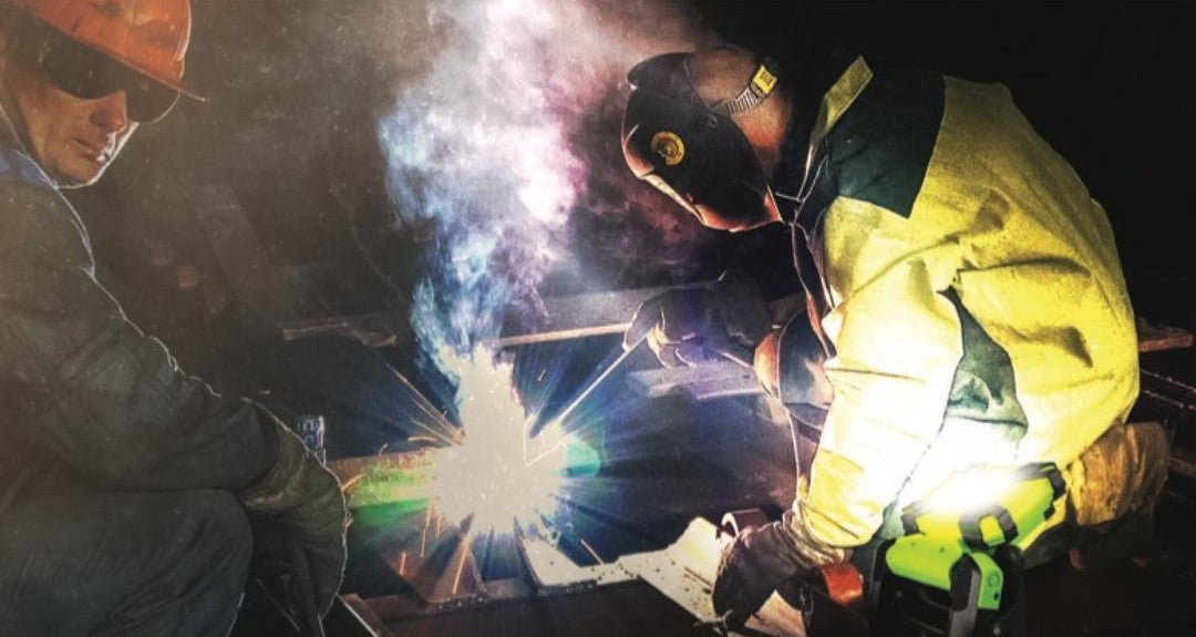 Luceco Portable LED Mini Clamp Work Light 9W Green (LCWR9G60)