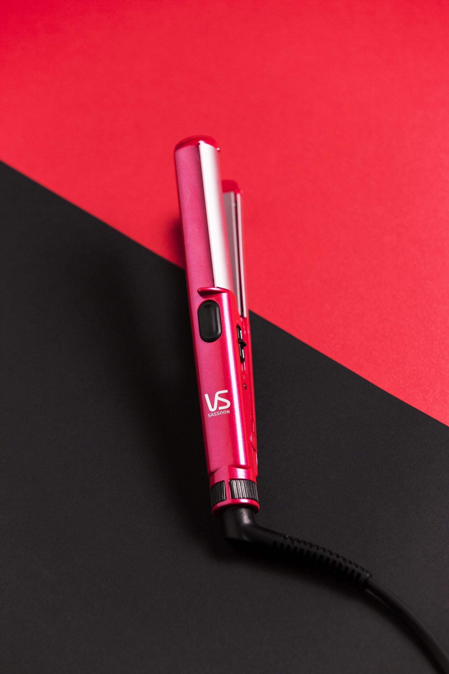 Vidal Sassoon Mini Ceramic Smooth & Curl Straightener (VSLE69PH)