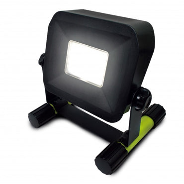 Luceco Portable Rechargeable LED Work Light Green (LSWR7BG)