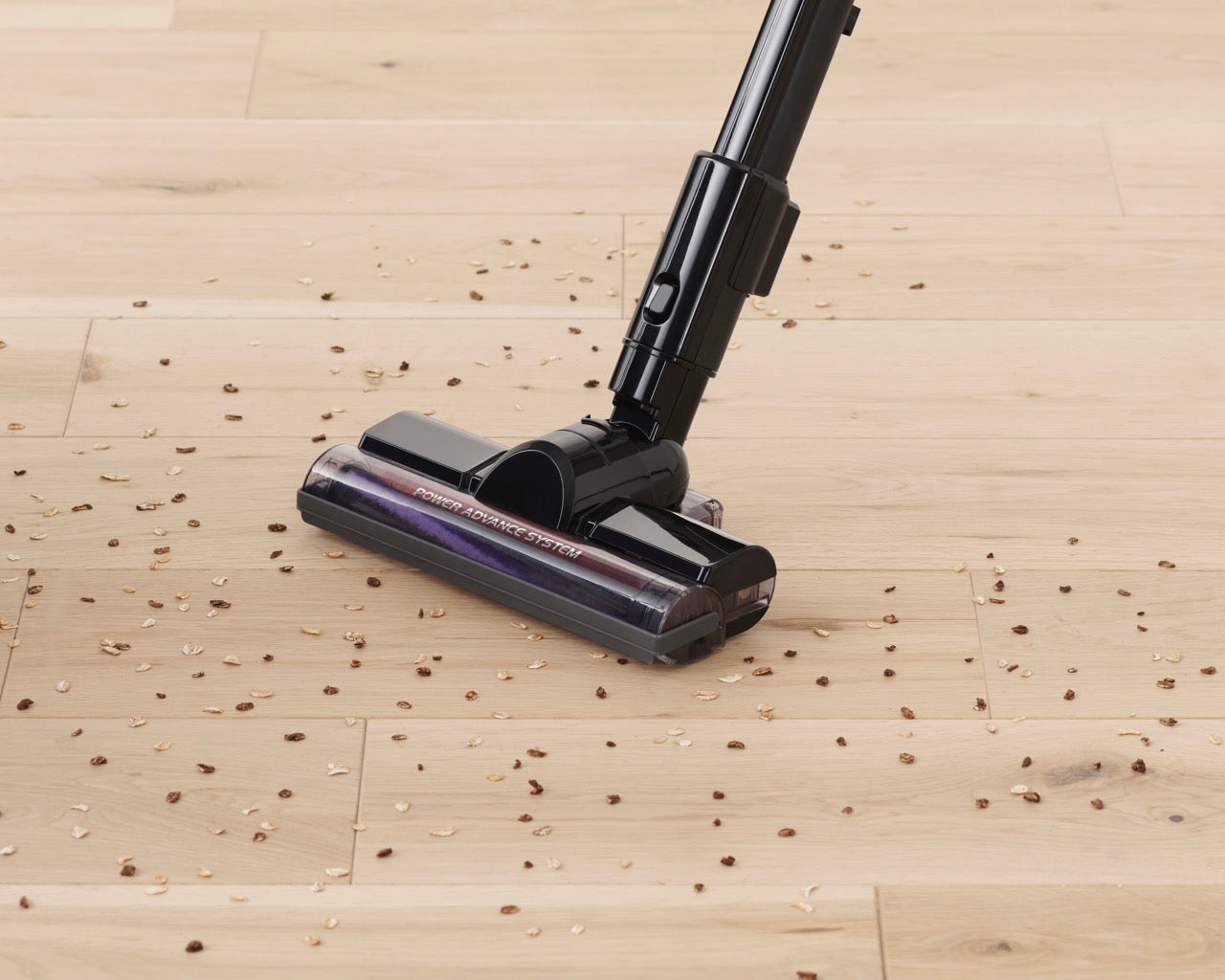 Iris Ohyama Rechargeable Cyclone Cordless Stick Bagless Vacuum Cleaner, Black (SCD-181P)