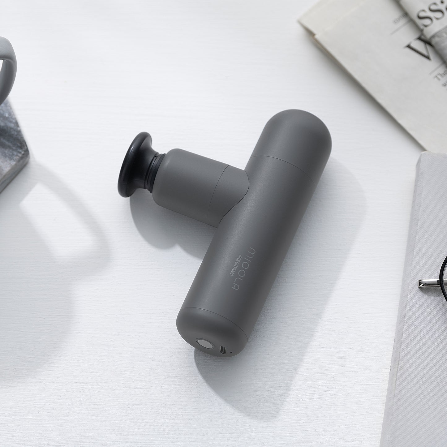 IRIS OHYAMA MICOLA Mini Massage Gun Compact & Powerful Muscle Relief (FRT-M01)