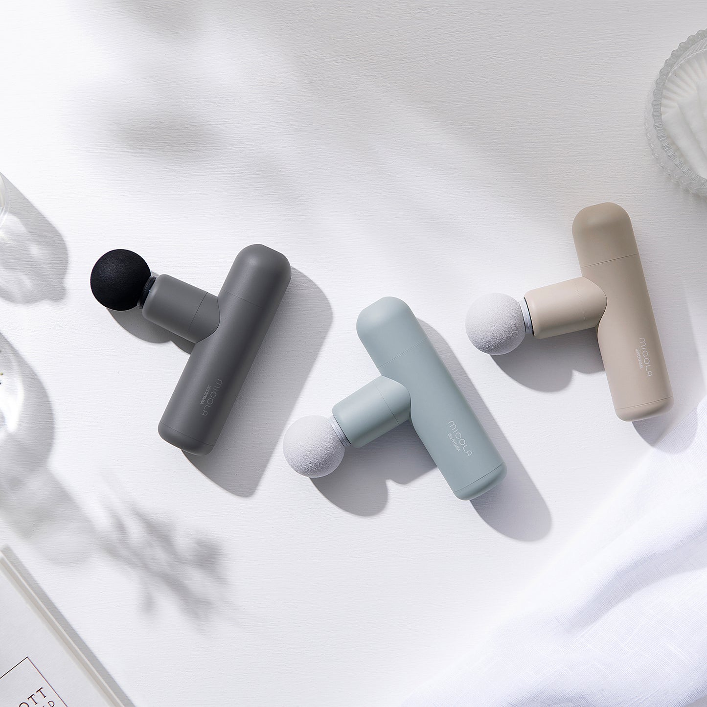 IRIS OHYAMA MICOLA Mini Massage Gun Compact & Powerful Muscle Relief (FRT-M01)