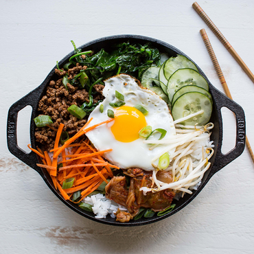 Lodge 22.8 cm Seasoned Cast Iron Mini Wok (L9MWINT)