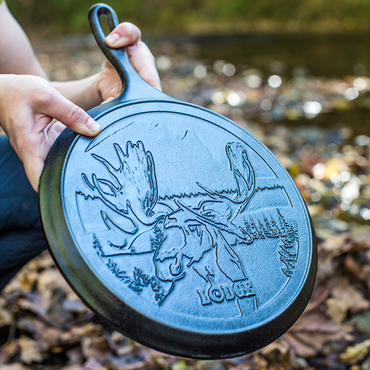 Lodge Wildlife Series™ 26.6 cm Seasoned Cast Iron Moose Griddle (L9OGWLMO)