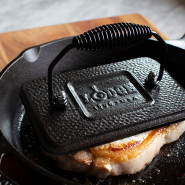 Lodge 17.1 x 11.4 cm Seasoned Cast Iron Grill Press (LGP3)