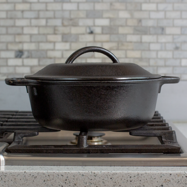 Lodge 20.3cm 2 Quart Seasoned Cast Iron Dutch Oven (L2SP3)