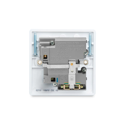 British General BG Moulded Single Gang Switched Socket with USB Charging (821U2)