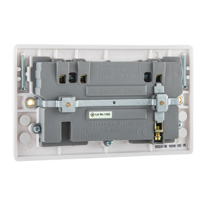 British General BG Moulded 13 Amp Power Double Socket with USB Charger, White (822U3)