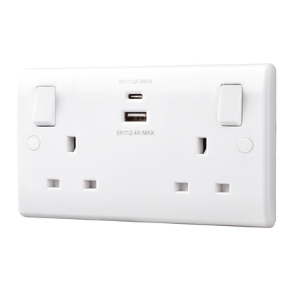 British General BG Moulded Double Gang USB Type-C Smart Charging Switched Socket (822UAC)