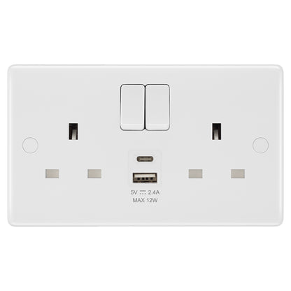 British General BG Moulded Double Gang Switched 13A Power Socket With 12W USB-C+A (822UAC12)