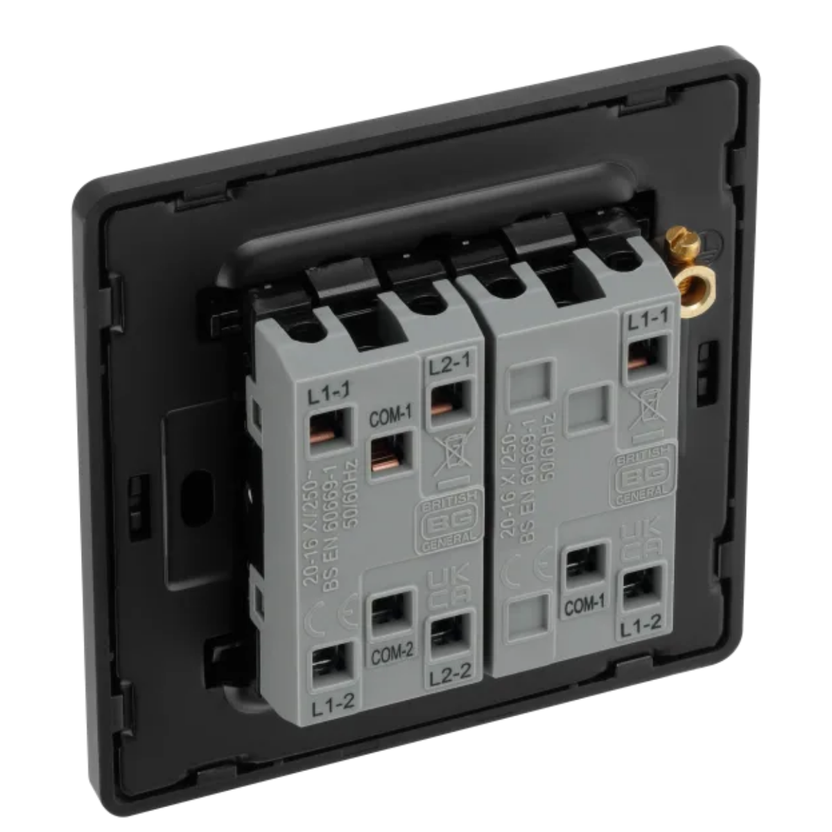 British General Evolve Matt Black Edge to Edge, 3 Gang, 2 Way Switch, 20 Amp (PCDMB43EB)