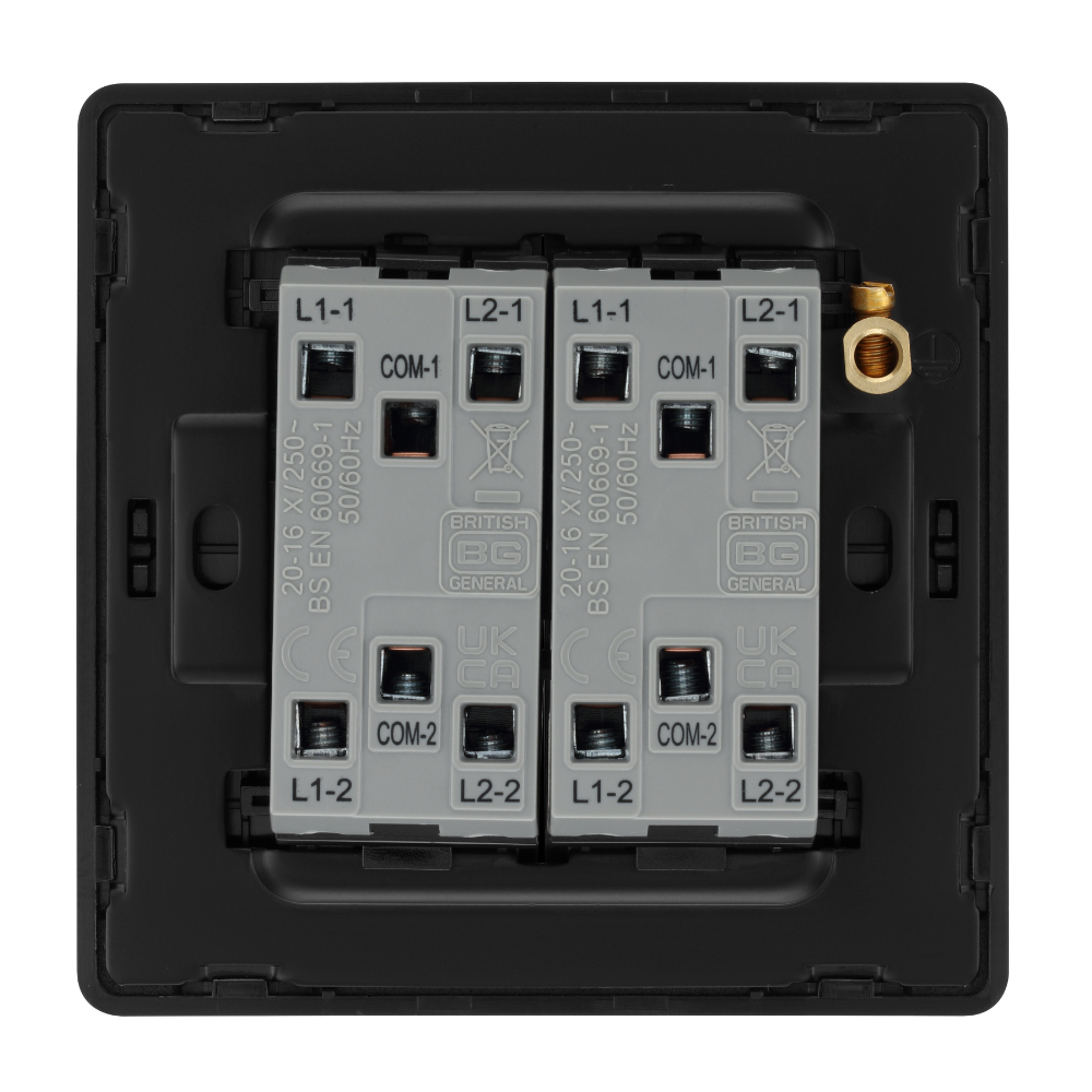 British General Evolve Matt Black Edge to Edge, 4 Gang, 2 Way Switch, 20 Amp (PCDMB44EB)